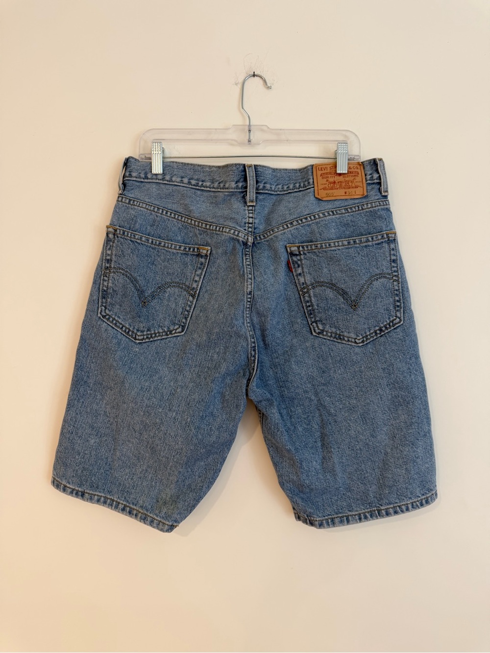 Levi’s Classic Blue Denim Men’s 505 JORTS size 34